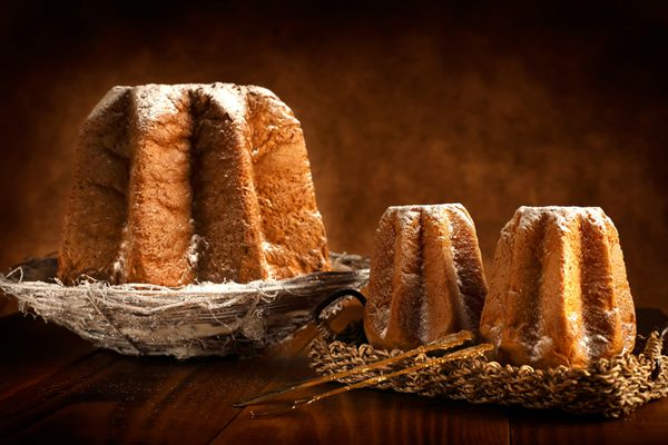 pandoro con zucchero a velo