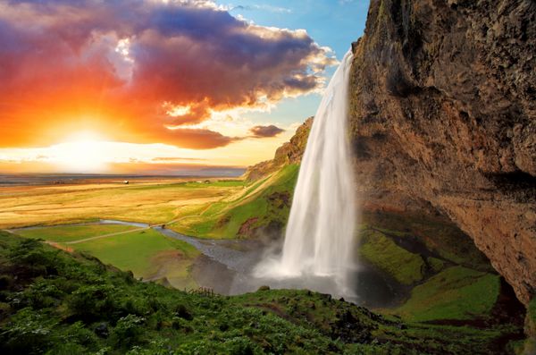 آبشار ایسلند - seljalandsfoss