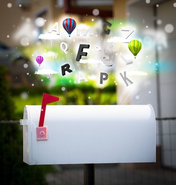 صندوق پستی با حروف رنگارنگ
