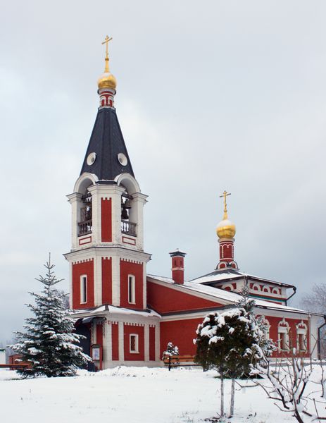 کلیسا در زمستان کلیسای ارتدکس سنت نیکلاس