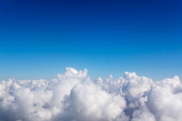 منظره ابری آسمان آبی و ابر سفید روز آفتابی ابر کومولوس