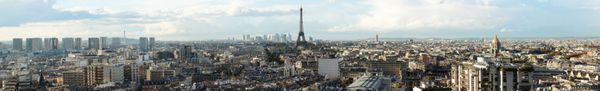 نمایی از برج ایفل و چشم انداز پاریس