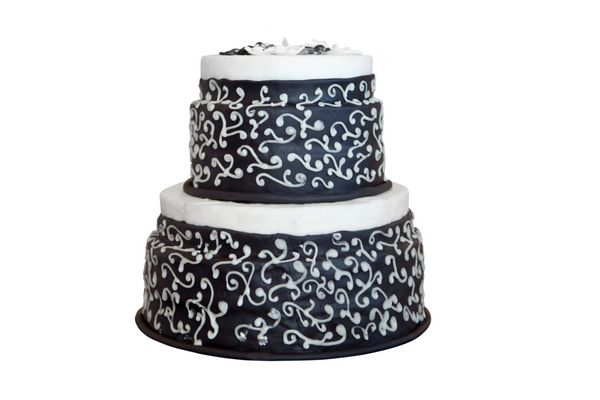 کیک عروسی سیاه و سفید زیبا جدا شده روی سفید