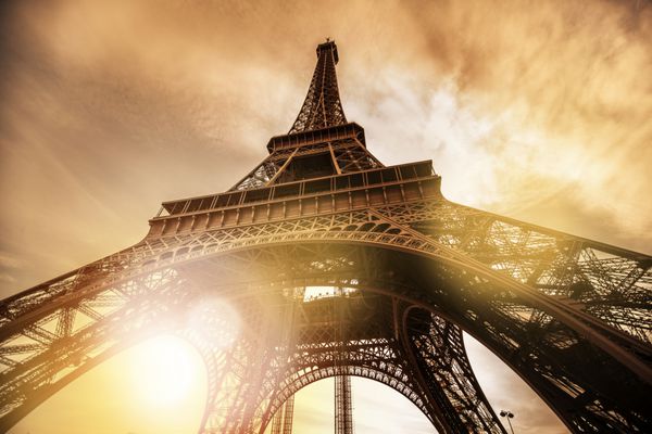 برج ایفل پاریس هنگام غروب آفتاب
