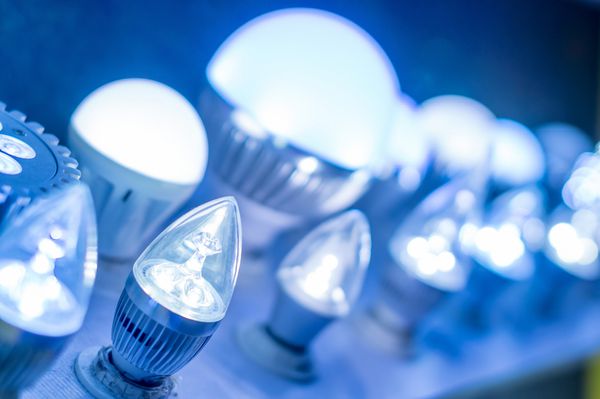 برخی از لامپ های LED نور آبی پس زمینه علم و فناوری