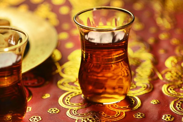 یک فنجان تار چای عربی