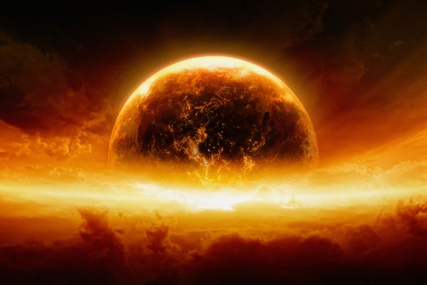 پس زمینه آخرالزمانی انتزاعی - سوزاندن و انفجار سیاره زمین در آسمان قرمز جهنم پایان جهان عناصر این تصویر ارائه شده توسط ناسا