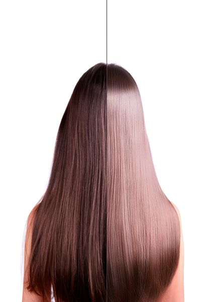 زنان جوان با موهای بلند و قهوه ای صاف نمای عقب صاف کردن مو قبل و بعد تصویر دو نیمه جدا شده بر روی پس زمینه سفید