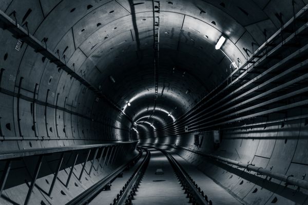 تونل عمیق مترو در حال ساخت