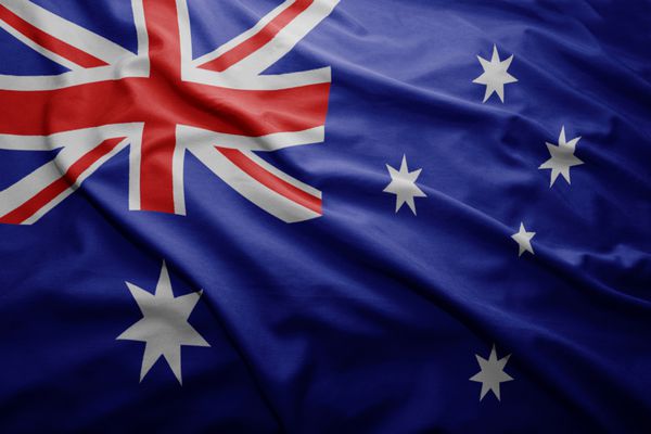 به اهتزاز درآوردن پرچم رنگارنگ استرالیا