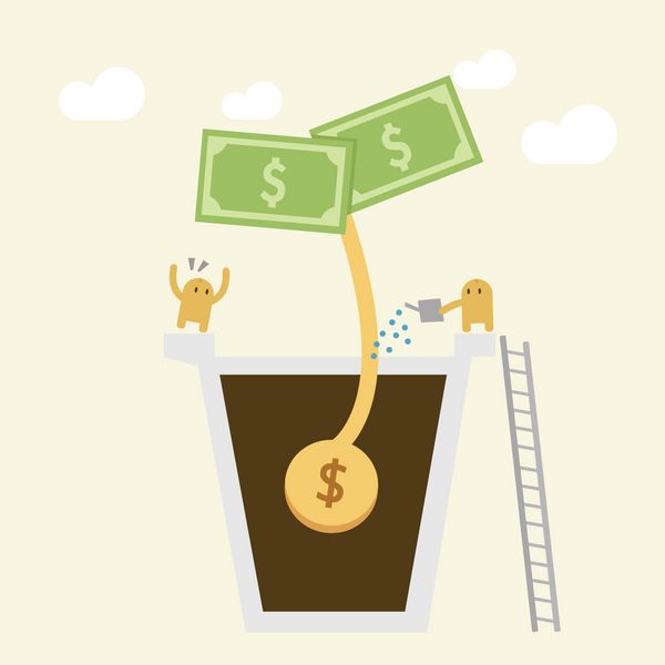 مفهوم سرمایه گذاری آبیاری یک گیاه پول کوچک