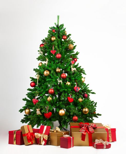 درخت کریسمس و بسیاری از جعبه های هدیه