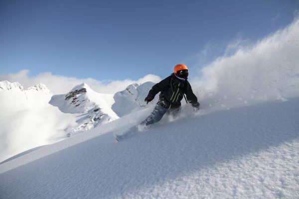 اسنوبرد فری رایدر در کوهستان