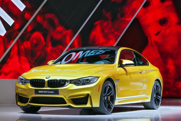 دیترویت - 13 ژانویه کوپه جدید bmw m4 که در پیش نمایش رسانه بین المللی خودرو آمریکای شمالی در 13 ژانویه 2014 در دیترویت میشیگان به نمایش گذاشته شد