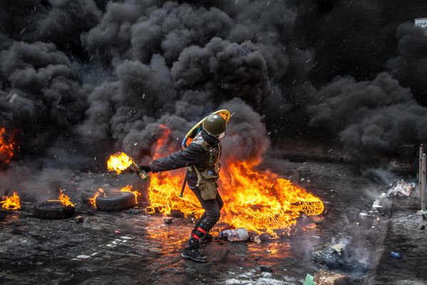 موج اعتراضات ضد دولتی در 22 ژانویه 2014 در کیف اوکراین به خشونت کشیده شد