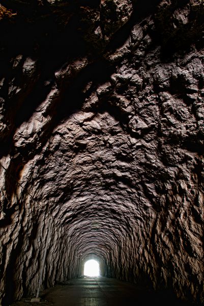 تونل تاریک