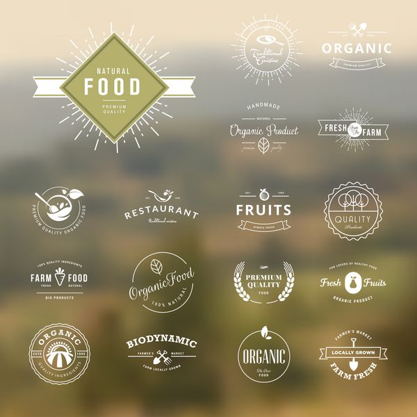 مجموعه ای از عناصر سبک قدیمی برای برچسب ها و نشان ها برای غذا و نوشیدنی طبیعی محصولات ارگانیک کشاورزی بیودینامیک در پس زمینه طبیعت