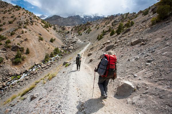 کوهنوردان در کوه های فان آسیای مرکزی تاجیکستان