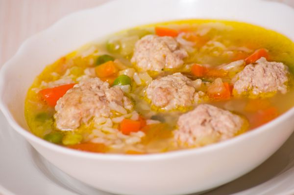 سوپ با کوفته برنج و سبزیجات