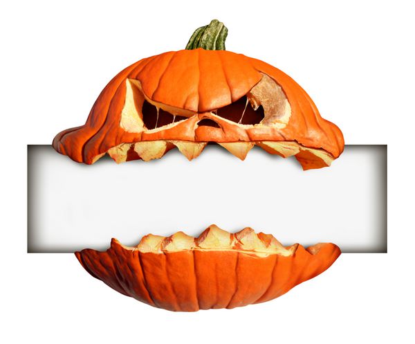 علامت خالی هالووین به عنوان یک شخصیت کدو تنبل گاز می‌گیرد که یک بنر خالی با دندان‌های فانوس جک را به‌عنوان پیام تبلیغاتی و بازاریابی با بیان ترسناک جدا شده روی پس‌زمینه سفید گاز می‌گیرد