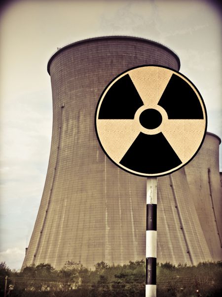 برج های خنک کننده نیروگاه هسته ای