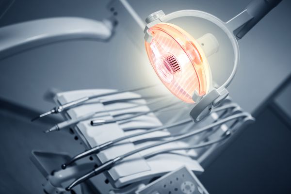 تجهیزات ویژه برای دندانپزشک ابزار دندانپزشکی