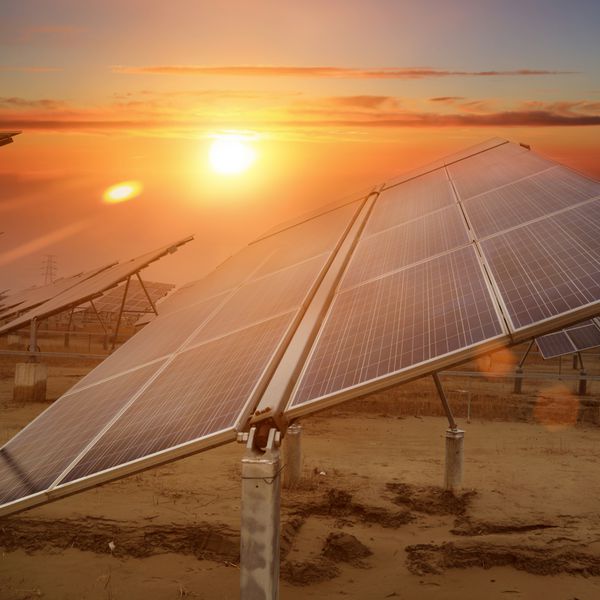 نیروگاه با استفاده از انرژی خورشیدی تجدید پذیر با خورشید