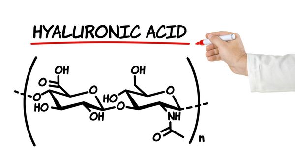 فرمول شیمیایی اسید هیالورونیک در زمینه سفید
