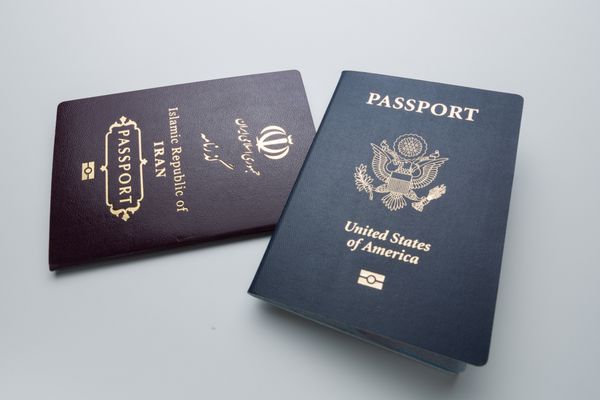 دو پاسپورت