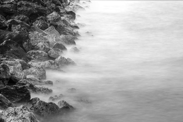 s و دریا منظره قرار گرفتن در معرض طولانی پانورامای سیاه و سفید