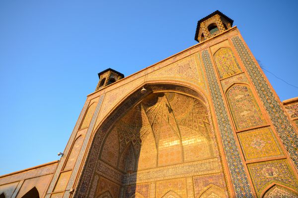 مسجد وکیل در گرگ و میش در ایران