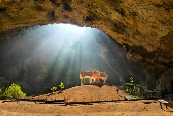 غار فرایا ناخون تایلند