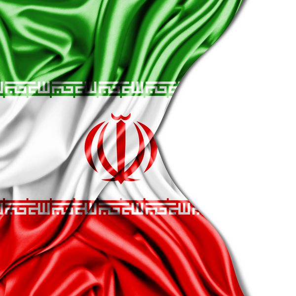 پرچم ایران در کنار در زمینه سفید