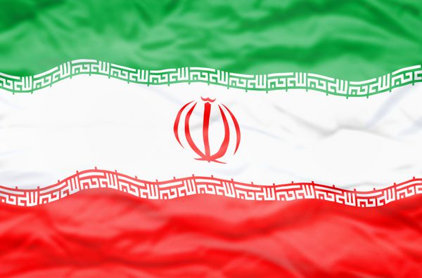پرچم ایران پرچم موجدار ایران فریم را پر می کند