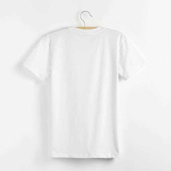 تی شرت سفید