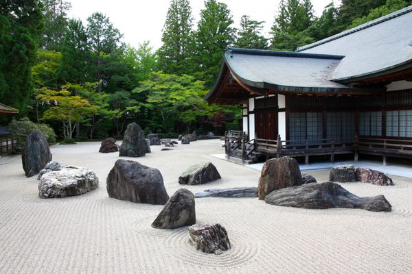 نمایی از باغ ذن معبد کنگوبوجی کویاسان ژاپن