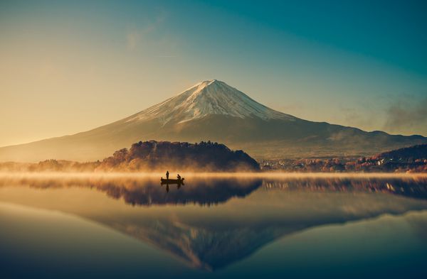 کوه فوجی در دریاچه کاواگوچیکو mt fuji انعکاس لحن قدیمی mt fujisan که در ژاپن دیده نشده است