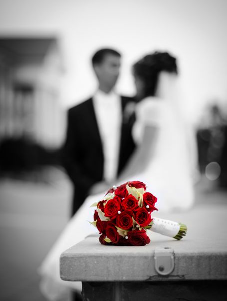 دسته گل عروس و داماد و عروسی