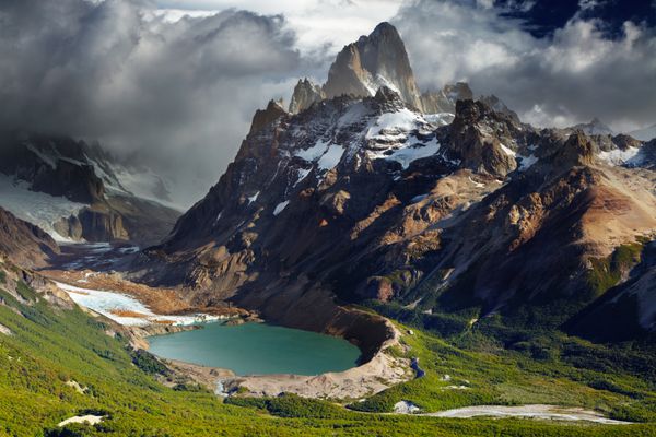 کوه فیتز روی و لاگونا توره پارک ملی لس یخچالس پاتاگونیا آرژانتین