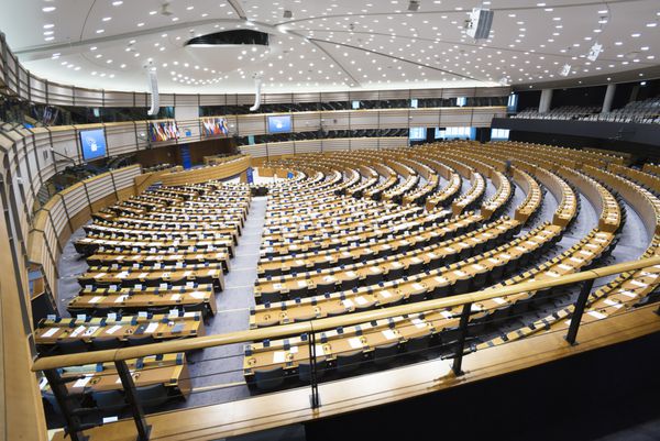بروکسل 2 فوریه 2015 نیم چرخه پارلمان اروپا