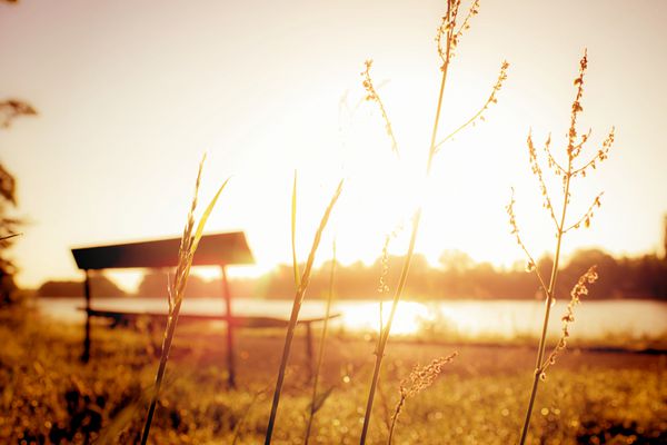 عکس طلوع خورشید دریا