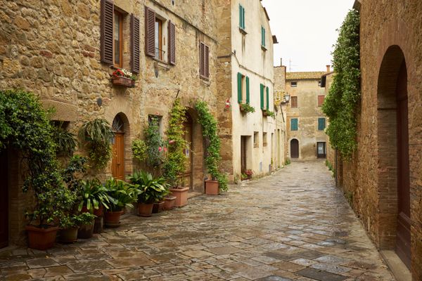 خیابان های تصویری سنتی روستاهای قدیمی ایتالیا