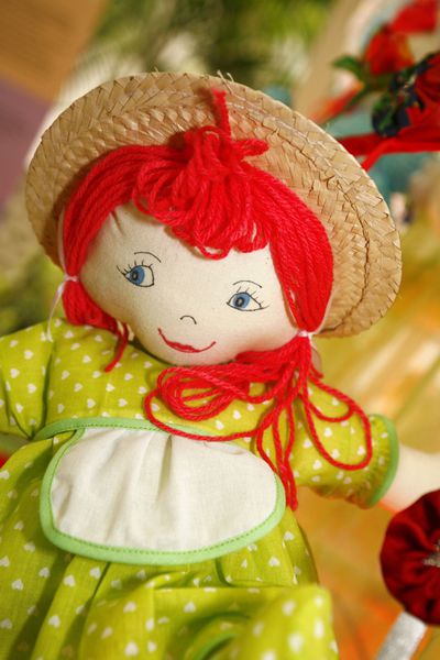 فروش عروسک های دست ساز رنگارنگ