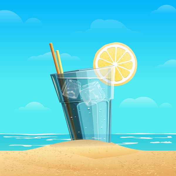 لیوان با لیموناد در زمینه دریا