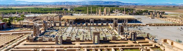  عکس تخت جمشید در زمان هخامنشیان