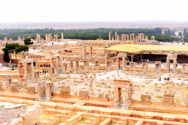  عکس تخت جمشید در زمان هخامنشیان