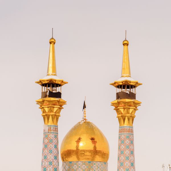 مسجد امام زاده عبدالله یکی از مکان های اصلی همدان ایران