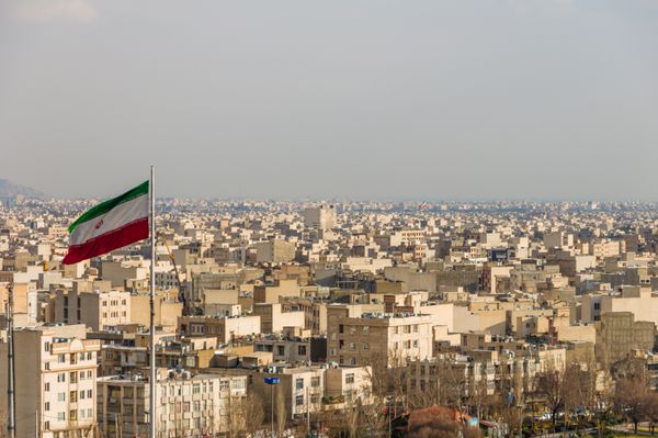 خط افق تهران در سالگرد روز انقلاب ایران 2016
