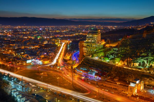 نمایی شبانه از شیراز ایران