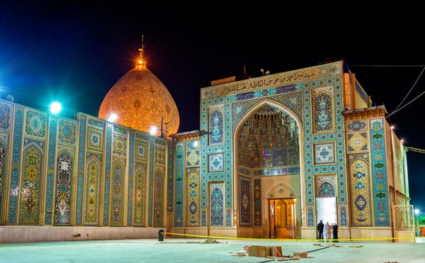 شاه چراغ بنای تدفین و مسجدی در شیراز ایران